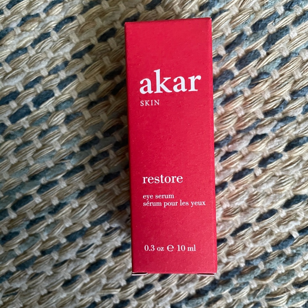 Akar restore eye serum